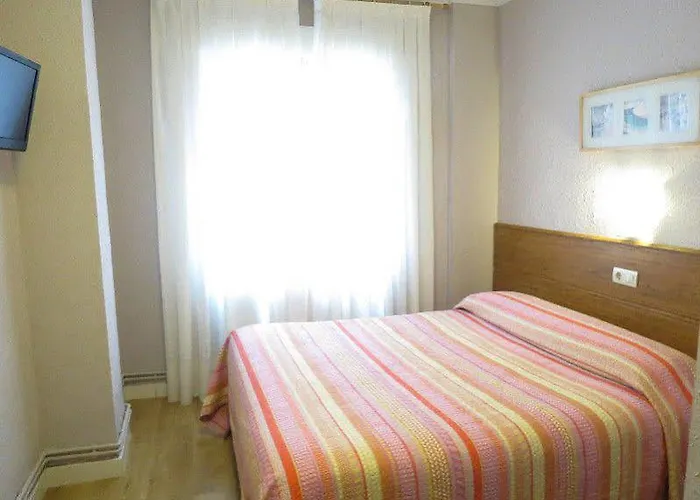 ペンション ドン クラウディオ ゲストハウス *